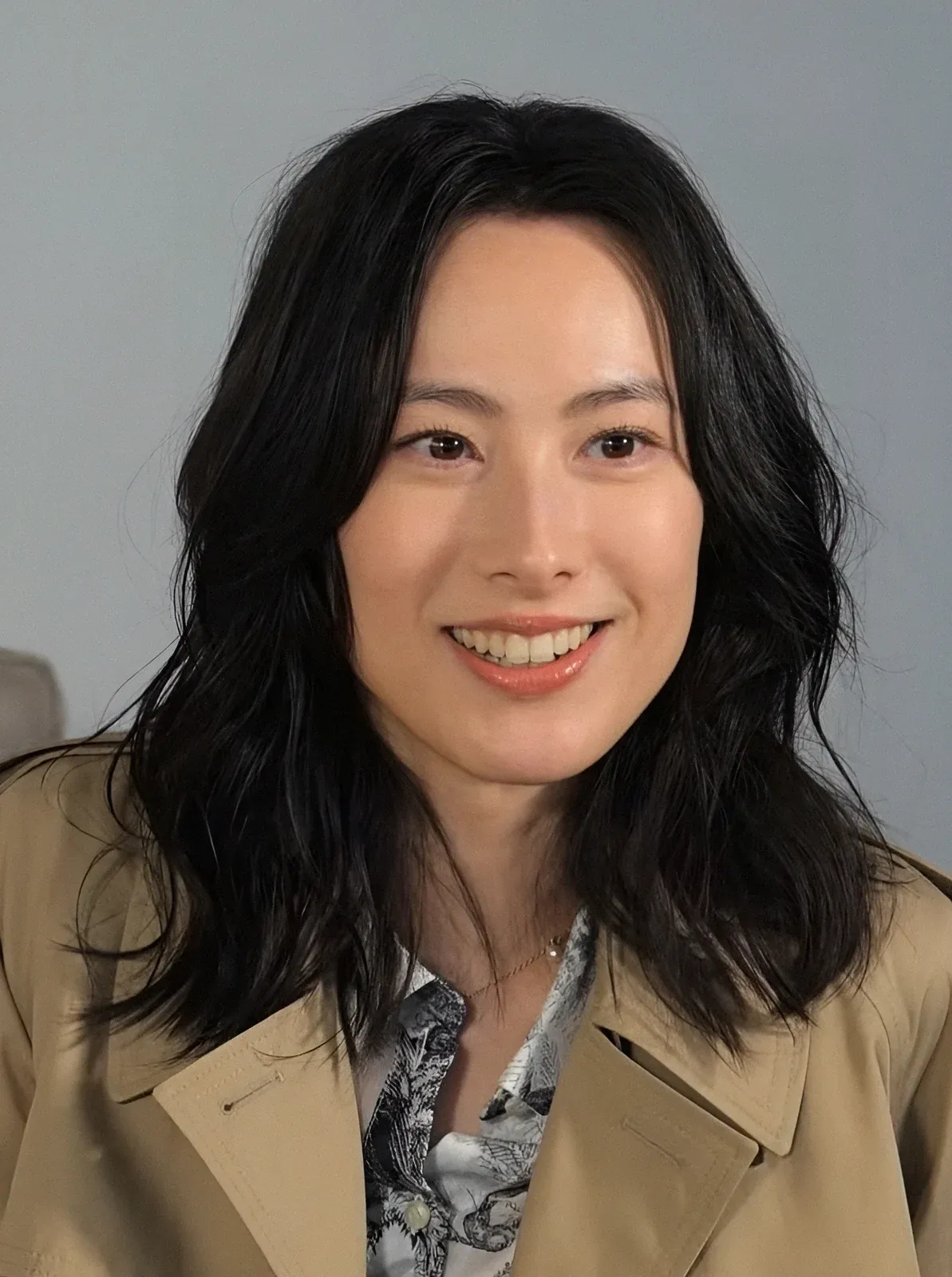梁洛施 (Isabella Leong) cover